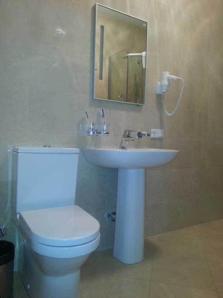 טלדיקורגן Royal Petrol Hotel מראה חיצוני תמונה